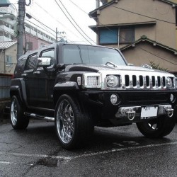 東京都品川区にお住まいのA社長に フルカスタム ハマーH3 をご納車させていただきました。