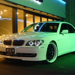 33モニターのハマーH2やBMW7シリーズALPINAでおなじみ、ふじみ野市にお住まいのK社長に奥様の 新車 ワゴンR FX-LTD をご納車させていただきました。