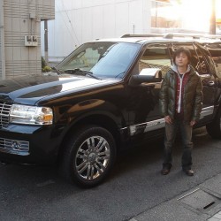 北海道函館市にお住まいのI社長に 2010y リンカーン ナビゲーター ロングをご納車させて頂きました。