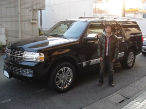 北海道函館市にお住まいのI社長に 2010y リンカーン ナビゲーター ロングをご納車させて頂きました。
