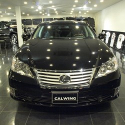 桶川市にお住まいのM様に、 2010y LEXUS ES350 新車をご納車させていただきました。