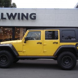 東京都杉並区にお住まいのH様に JEEP ラングラー アンリミテット ルビコン をご納車させていただきました。