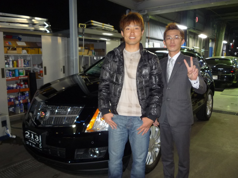 埼玉西武ライオンズの #48 武隈 祥太選手に新車 2010y キャデラック SRX をご納車させて頂きました。