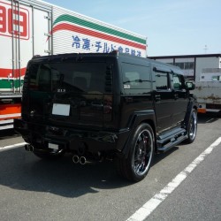 大阪府大阪市のE様に ハマー H2 213ブラックエディションをご納車させて頂きました。