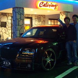 地元所沢市にお住まいのY社長に クライスラー 300C をご納車させて頂きました。