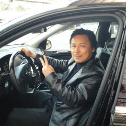 埼玉県坂戸市にお住まいのH社長に メルセデスベンツ GL550  AMGワイドバージョン をご納車させて頂きました。