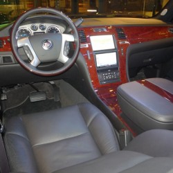 新潟県新潟市にお住まいのA社長に 新車 2011y キャデラック エスカレード ラグジュアリー フルカスタムをご納車させて頂きました。