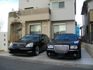 埼玉県加須市にお住まいのM様に クライスラー 300C をご納車させていただきました。