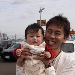 埼玉県狭山市にお住まいの シルバラード VORTECMAX にお乗りのS様がお子様を連れて遊びに来て下さいました。