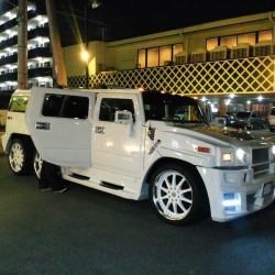 S社長に 6輪ハマーH2 THE ULTIMATE SIX をご納車させて頂きました。