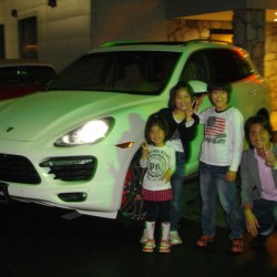 埼玉県志木市にお住まいのI様に 新車 2011y ポルシェ カイエンターボ をご納車させて頂きました。