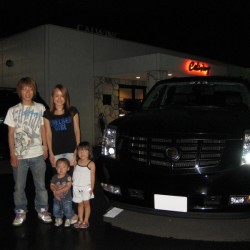 埼玉県さいたま市にお住まいのK様に 2007y キャデラック エスカレードをご納車させて頂きました。