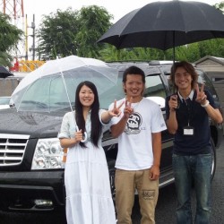 東京都杉並区にお住まいのN様に2002y キャデラック エスカレード 新車並行車 をご納車させて頂きました。