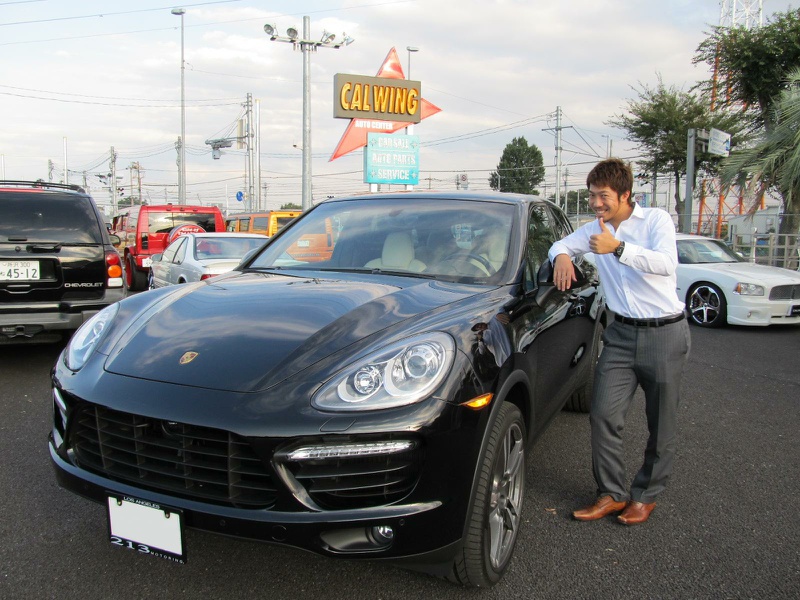 競輪S級の柴田 竜史選手に 新車 ポルシェ カイエンターボ をご納車させて頂きました。