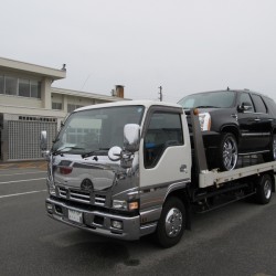 山梨県にお住まいのH様に 2007y キャデラック エスカレード をご納車させて頂きました。