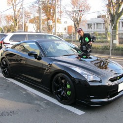 カリスマカンタローさんのNISSAN GT-Rをさらにカスタム!