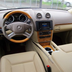 埼玉県さいたま市にお住まいのY社長に 新車 GL550 AMGパッケージ ワイドバージョン をご納車させて頂きました。