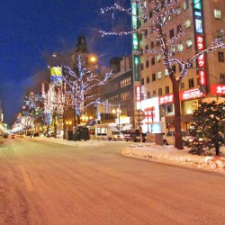 北海道札幌市にお住まいのA社長に新車  2012y  メルセデスベンツ GL550 AMGワイドバージョン をご納車させて頂きました。