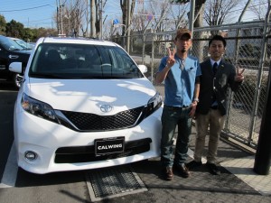 栃木県にお住まいのA様に新車 2012y USトヨタ シエナSE キャルウイングデモカーをご納車させて頂きました。