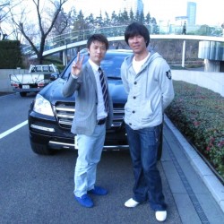 東京ヤクルトスワローズの守護神 WBC韓国代表のクローザーでもある林昌勇(イム チャンヨン)投手に新車 2012y メルセデスベンツ GL550 AMGワイドバージョン をご納車させて頂きました。