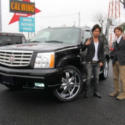 埼玉県春日部市にお住まいのA様に 2005y キャデラック エスカレード AWD 新車並行 をご納車させて頂きました。