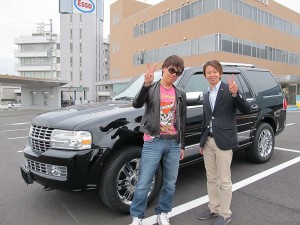 静岡県静岡市にお住まいのS様に 2008y リンカーン ナビゲーター 新車並行 ワンオーナー物をご納車させて頂きました。