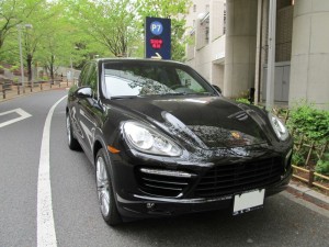 東京都調布市にお住まいのK社長に 新車 カイエンターボ エクスクルーシブをご納車させて頂きました。