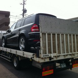 三重県桑名市にお住まいのM会長様に 新車 2012y メルセデスベンツGL550 AMGワイドバージョンをご納車させて頂きました。