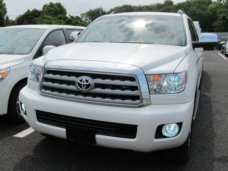 千葉県浦安市のN社長に 新車 2012y USトヨタ セコイア プラチナム をご