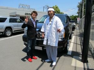 東京都新宿区にお住まいのO社長に 新車 2012y  キャデラック エスカレード プラチナム をご納車させて頂きました。