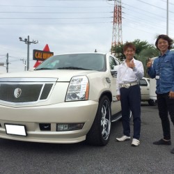 東京都のG社長にキャデラック エスカレードをご納車させて頂きました。