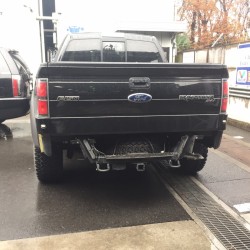 フォード・F-150　リアバンパー取り付け！