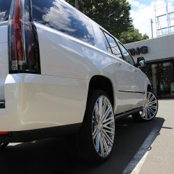 CADILLAC ESCALADE ESV NEXTNATIONホイールカスタム!!