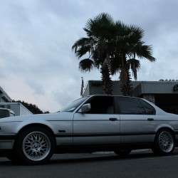 1990ｙ　BMW 735i E３２　ＷＨＥＥＬ　ＡＶＡＮＧＡＲＤＥ　カスタム！