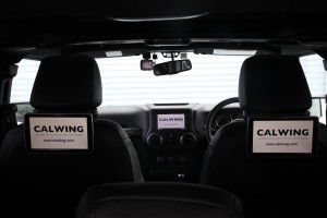 JEEPラングラーにカロッツェリア製のリアモニターを取り付けいたしました! 家族の多い方、友人を良く乗せてお出かけになるお客様、リアモニターは必需になりますよね。 今回取り付けたリアモニターはシートとヘッドレストの間に挟 […]