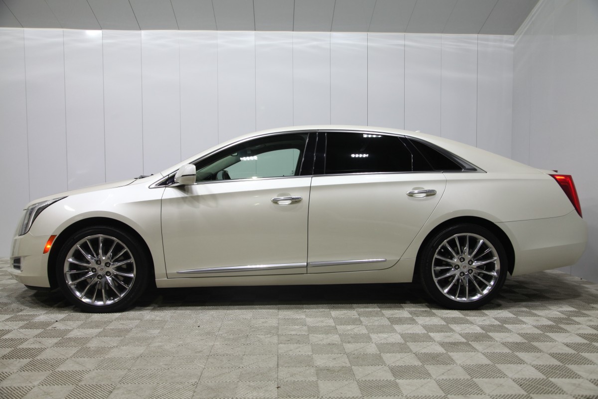 Amazon | 1/18 キャディラック CADILLAC XTS 2014 | ミニカー