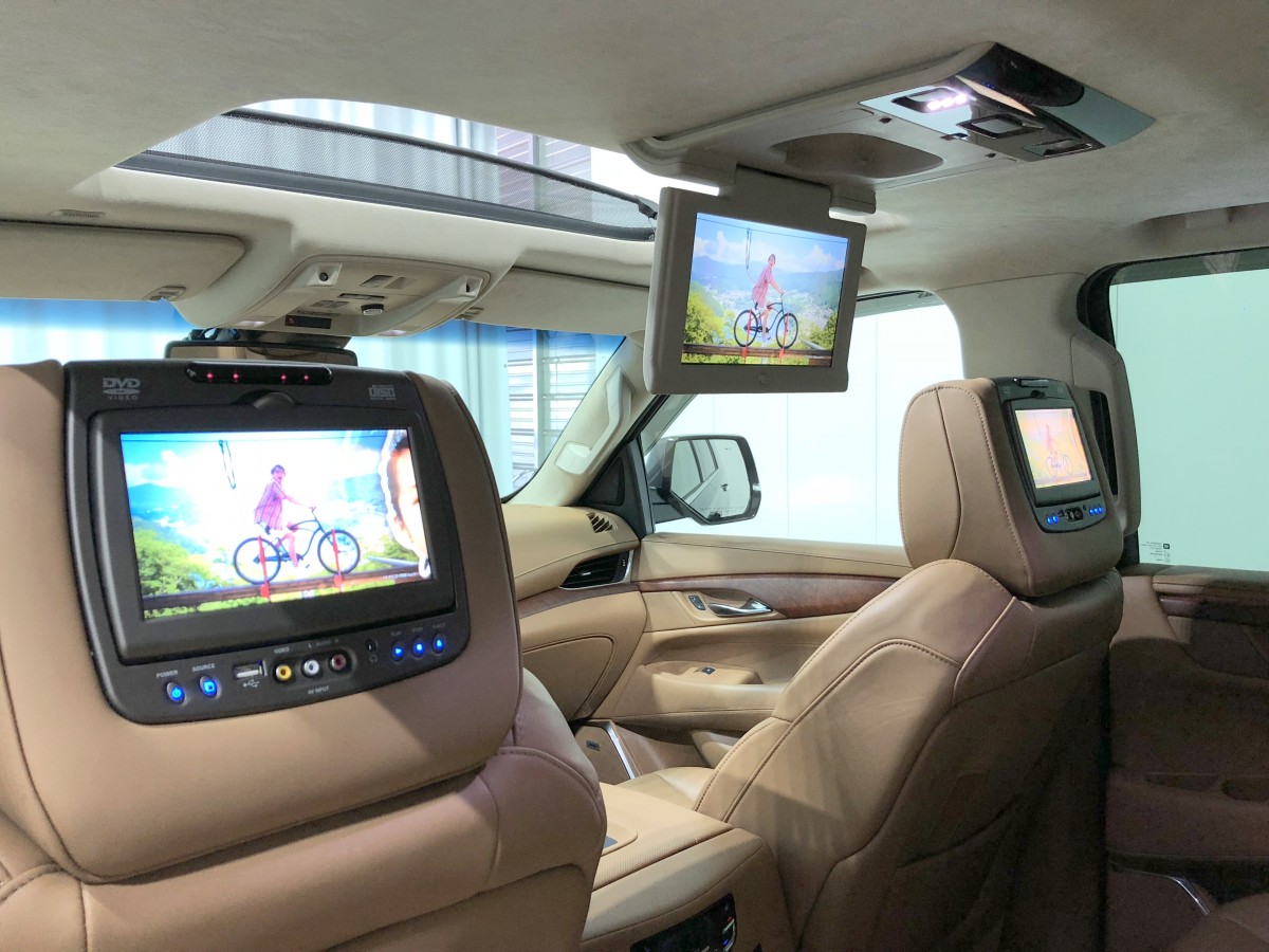 15ｙ キャデラック エスカレード プラチナム 新車並行 ワンオーナー ツインモニター仕様サイバーナビ No 60 Calwing キャルウイング