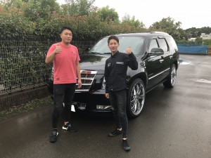 2台目のご購入有難う御座います。東京都のM様に キャデラック エスカレード プラチナムをご納車 させて頂きました。