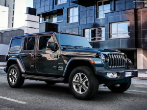 新車カタログに 新型 JL　ラングラー　アンリミテッド　サハラ　スポーツ　スポーツS　ルビコン を更新致しました