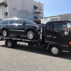 兵庫県のＨ社長に　新車　キャデラック　エスカレードＥＳＶ　プラチナムをご納車させていただきました！