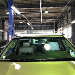 USトヨタ　セコイア　ＬＥＤ　ライトバー　取付　カスタム