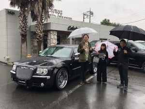 千葉県のO様にクライスラー　300C　5.7HEMI　最終モデルをご納車させて頂きました！