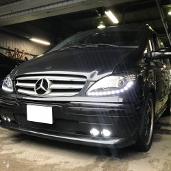 ベンツ　V350　ヘッドライト　HID　交換　カスタム　BENZ