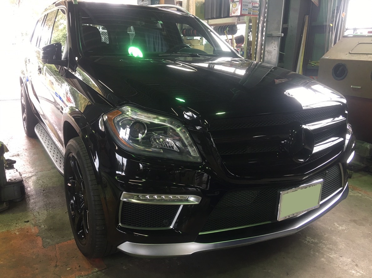 メルセデスベンツ AMG GL６３ ブレーキ パッド 交換 低ダスト | キャル