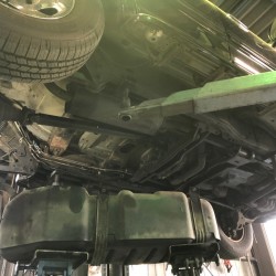 フォード　エクスペディション　ブレーキオイル漏れ　ブレーキパイプ穴あき　ブレーキパイプ製作　ブレーキパイプ交換修理