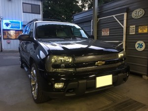 今回ご紹介する作業はトレイルブレイザーのエンスト故障診断です。  エンストといっても様々な症状がありますが、今回は突然エンジンがとまる、その後エンジンかからなくなるという症状でした。早速GM専用テスタ […]
