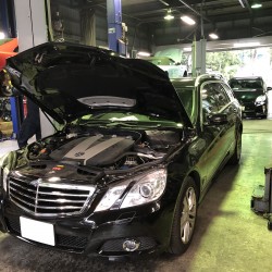 メルセデスベンツ　Ｅ350　ディーゼル　フロントスタビリンク　ベルト回り交換　整備　修理