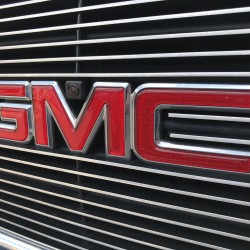 ＧＭＣ　サバナ　車検　フォグ　ＬＥＤ　フロントカメラ　レーザー式レーダー　カスタム