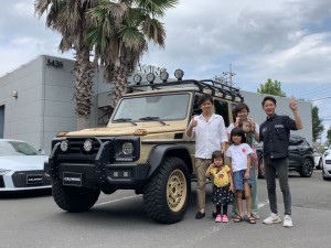 地元でご活躍されておりますI社長様にメルセデスベンツ G500L カリフォルニアマッドスターデモカーをご納車させて頂きました。