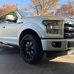 リンカーン　ナビゲーター　フォード　Ｆ－１５０　ＴＩＳ　アメ車　スタッドレス　カスタム